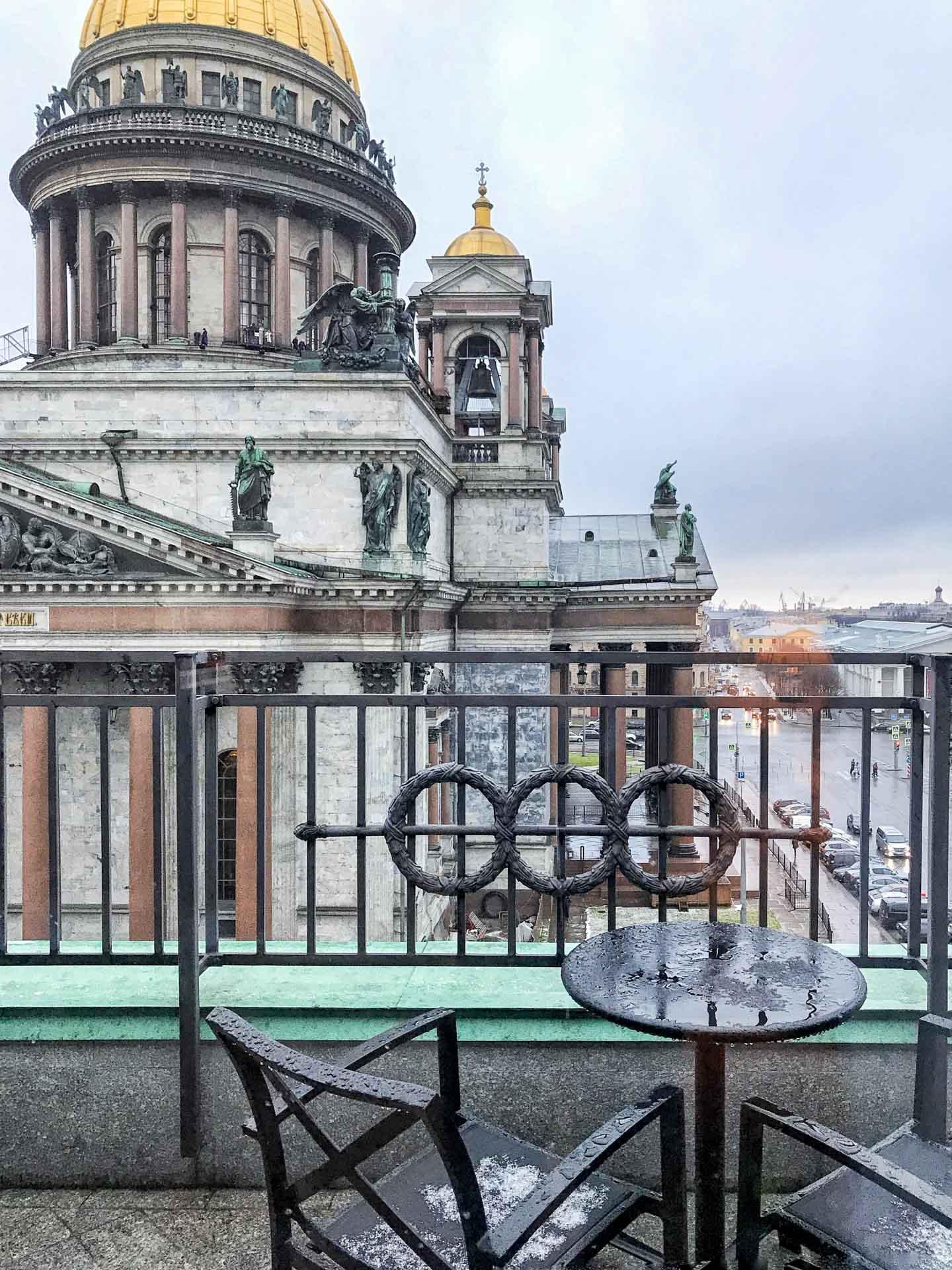 Fais de nouvelles rencontres à Saint-Petersbourg